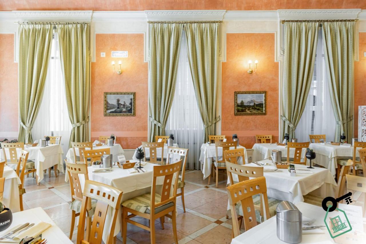 فيربانيا Hotel Rooms Lago Maggiore المظهر الخارجي الصورة