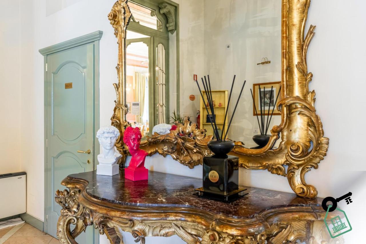 فيربانيا Hotel Rooms Lago Maggiore المظهر الخارجي الصورة