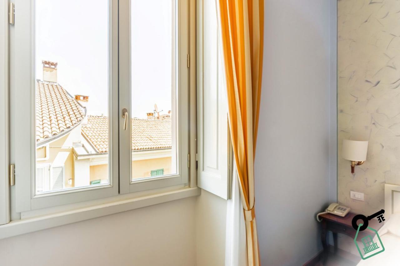 فيربانيا Hotel Rooms Lago Maggiore المظهر الخارجي الصورة