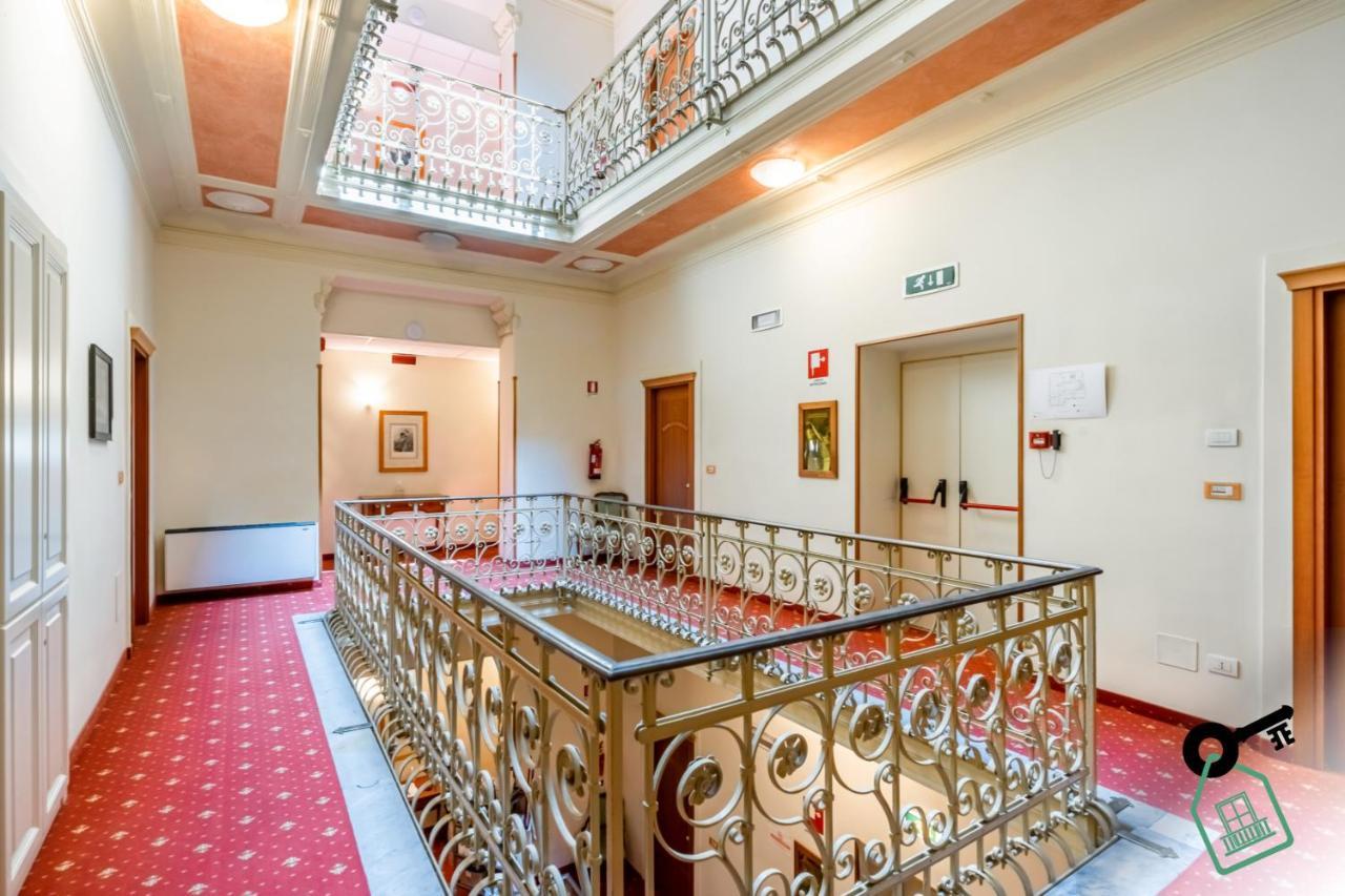 فيربانيا Hotel Rooms Lago Maggiore المظهر الخارجي الصورة